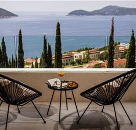 5-Bedroom Luxury Sea-View Villa with Infinity Pool near Dubrovnik – Sleeps 10